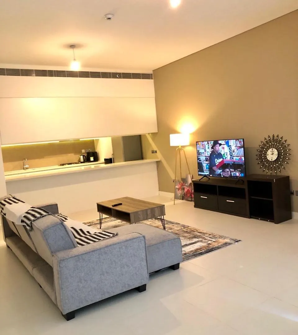 Reem Retreats Shared Home Stay アブダビ